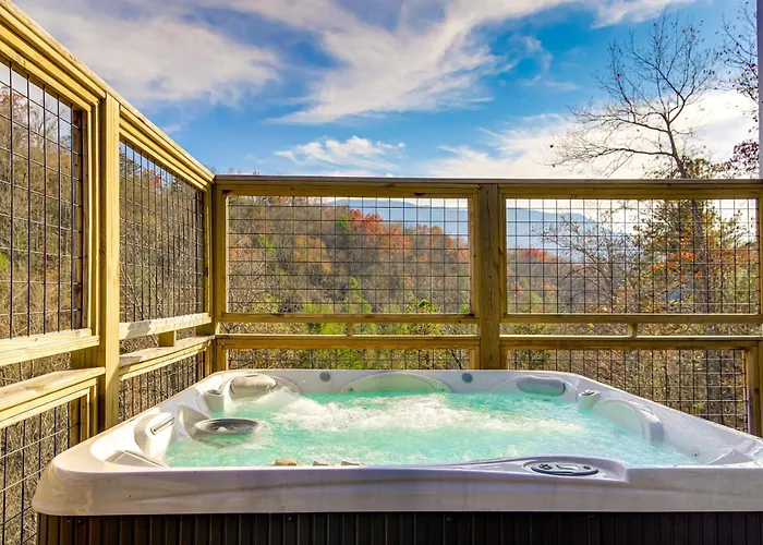 Gatlinburg Cabin With Game Room, Hot Tub And Mtn Views