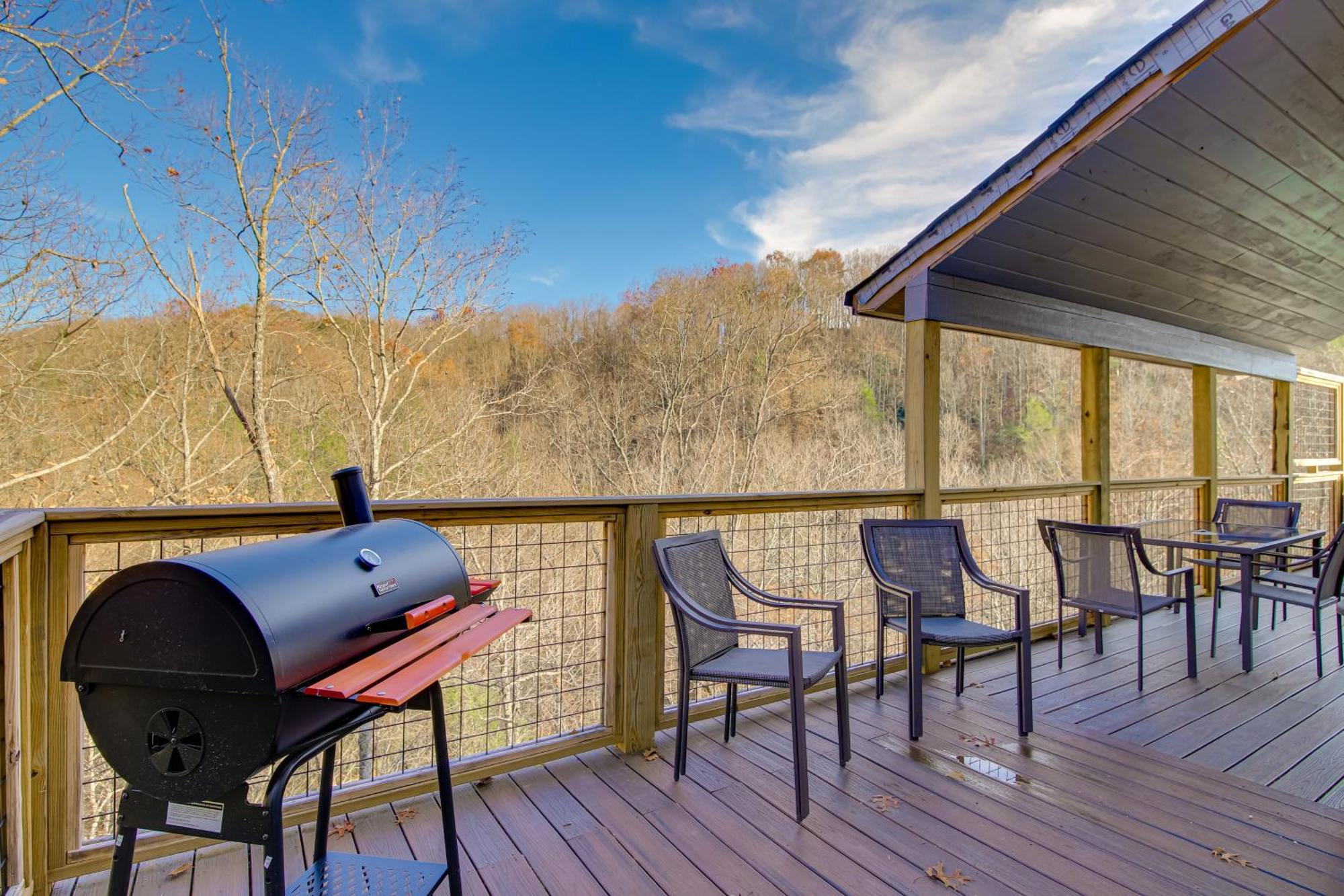 With Game Room, Hot Tub And Mtn Views Hébergement de vacances Gatlinburg